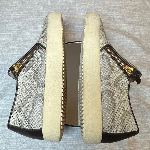 Giuseppe Zanotti Women 37.5 Python Print Low-Top Slip on Sneakers Gold Zippers - Picture 5 of 14